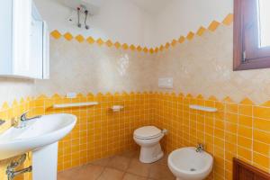 Comfy accommodation with sea view img13