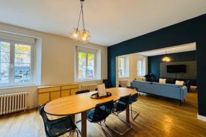 Stunning 230m with garden in the city center