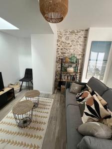 La Cachette, jolie maison avec terrasse - Arago