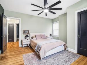 Historic Oasis - Hot Tub - Pac Man - Fire Pit - Sleeps 8