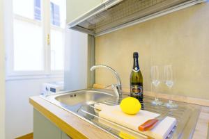 Elegantis Pompeo Magno Suite Apartment - Historic Center near the Vatican and Piazza del Popolo