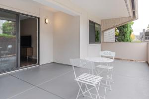 Blueground Foster City pool nr Leo J Ryan Park SFO-2078