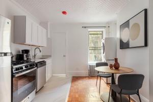 Blueground Alphabet City washer nr Tompkins Square Park NYC-2161