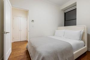 Blueground Garment District fitness nr Times Square NYC-2168