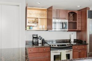 Blueground Pike Place Market pool nr Waterfront SEA-979