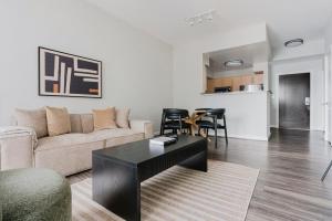 Blueground Woodmont Triangle rooftop nr Bethesda Fountain WDC-1202