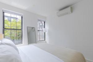 Blueground Brooklyn Heights view nr Brooklyn Bridge NYC-1962