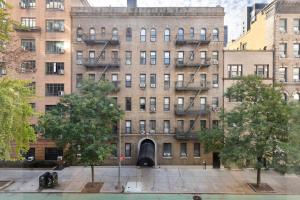 Blueground Midtown East washer nr UN Plaza NYC-2177