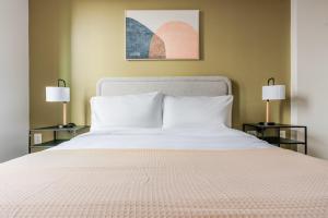 Blueground Ballston pool nr Arlington Cemetery WDC-1227