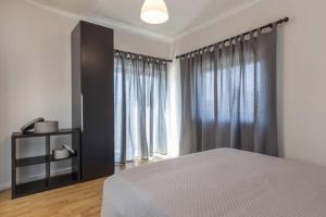 Carvalhosa Apartment