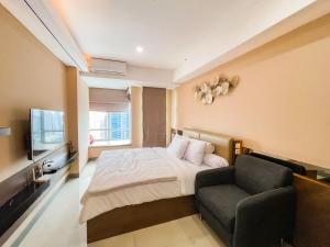 Apartment Pakuwon Mall Tanglin Orchard Anderson Benson by ASH