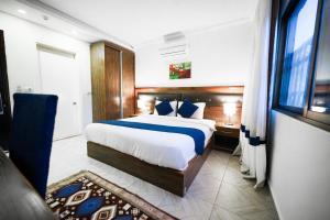 Corner View Hotel