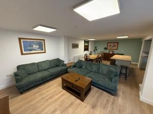 New 4 Bed House Sleeps up to 8 People