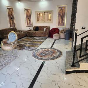 Full villa, not a house, with a swimming pool, 4 luxurious bedrooms