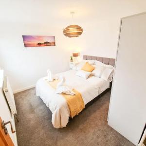 Modern 4 bedroom flat near Brighton Station