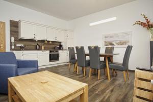 Kurhaus Nordstrand FeWo 31 mit Sauna- und Schwimmbadnutzung im AHOI! Erlebnisbad Sellin