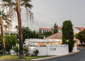 Infinity Blue Apartment