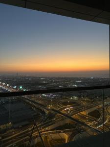 Luxury Studio With Pool View Near Burj Khalifa