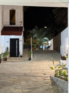 ALLATHBIAH Inn