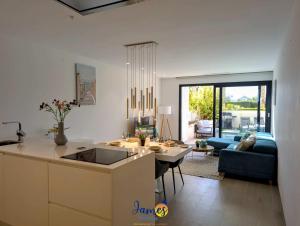 Las Colinas 3BR Poolside Retreat LC7