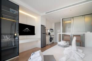 Premier Pool View Studio 348 BEACHFRONT Resort
