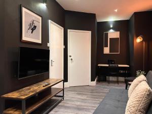 Stylish Brick Lane Heart 2 Bedroom Apartment