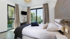 Modern villa Damian with jacuzzi near Porec