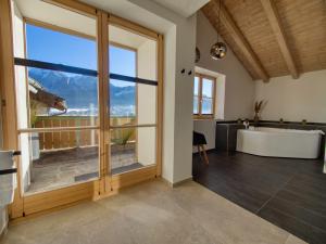 Chaletwohnung Weitblick mit Wellnessbereich