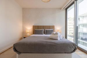 Ocean View Luxury Bayline Apartment