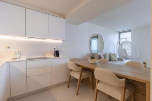 Ocean View Luxury Bayline Apartment