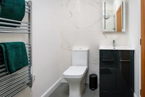 Great Orme- Seaside Cottage for 8