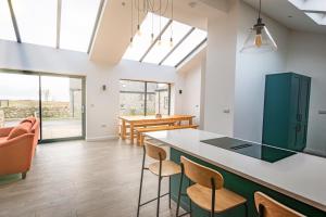 Great Orme- Seaside Cottage for 8