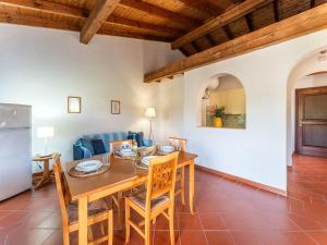 Comfortable flat with pool