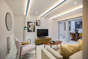 Ladbroke Grove Courtyard Apartment