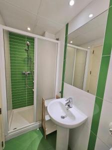 Esmeralda Suite 2 Bedrooms 3 Pool & Parking