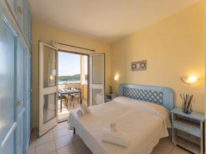 Relax in Marinella with sea view