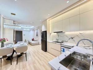 GO HOME NHA TRANG Saturday night