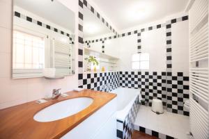 Riva Reno, Bologna by Short Holidays