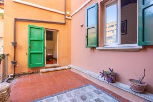 Riva Reno, Bologna by Short Holidays