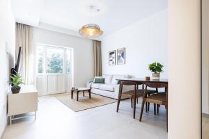 Two-Bedroom Apartment Near the Beach - Casa RIMÉ