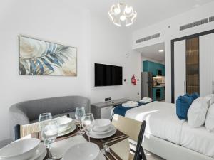 Opalz Reverie Luxe Studio Escape 08