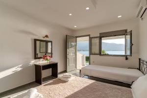 Beach House by the Sea Zakynthos