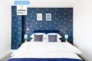 Cutlass Spacious 2BDR Apt By Emporium Property Management Short Lets & Serviced Accommodation Birmingham With Free parking & Free WiFi