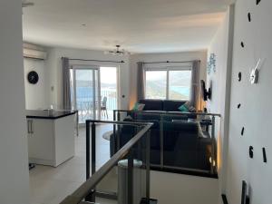 Carpici Kas, Luxury 3 Bed, 3 Bath, Duplex Apartment