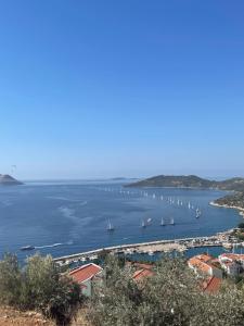 Carpici Kas, Luxury 3 Bed, 3 Bath, Duplex Apartment