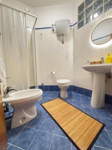 Stylish Loft w Balcony-near Duomo and Fish market