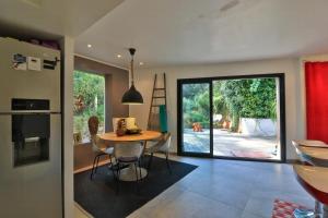 Mediterranean Villa With Sea View In Bormes