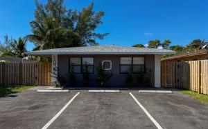 20 OFF BLUE WAVE 10min Beach and Airport