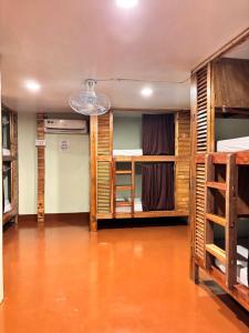 Islanders Hostel Port Barton