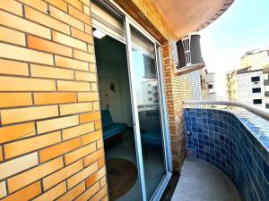 Um lar na praia, Vila Tupi